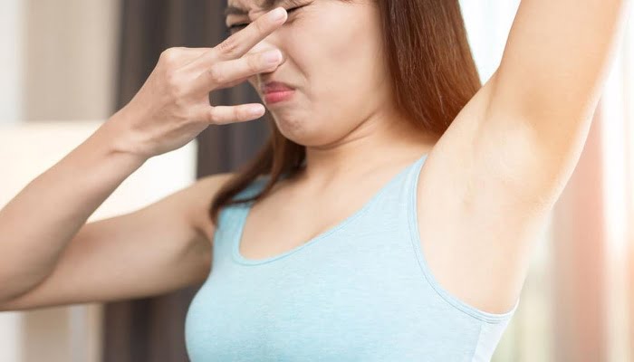 7 Tips Menghilangkan Bau Badan Secara Alami