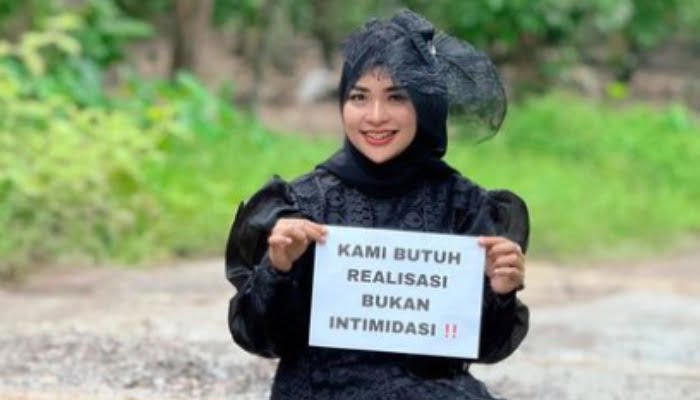 Profil dan Biodata Ummu Hani, Selebgram Lampung Mandi Lumpur di Jalan Rusak