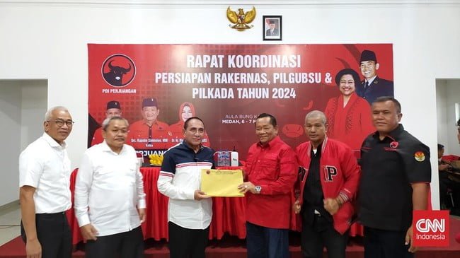 Foto Jokowi Tidak Dipasang di Ruang Rakor PDIP Sumut