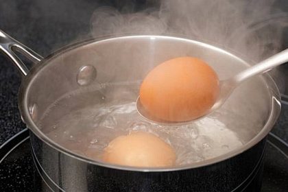 Tips Merebus Telur Agar Mudah Dikupas dan Tidak Pecah