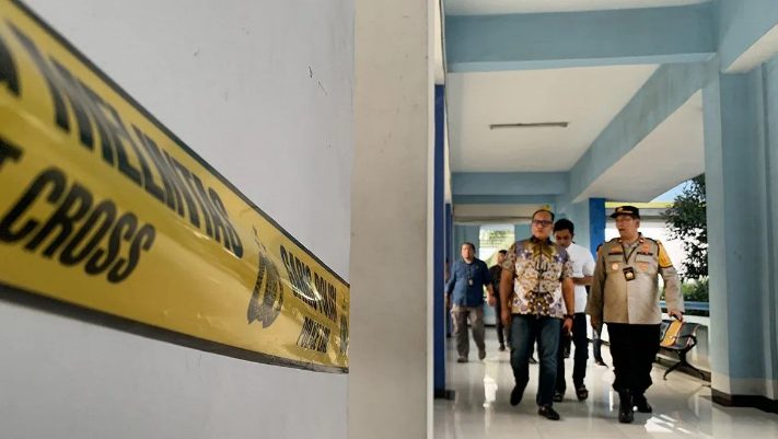 Polisi telah menetapkan 3 tersangka baru terkait kasus kematian taruna Sekolah Tinggi Ilmu Pelayaran (STIP) Jakarta, Putu Satria Ananta Rustika (19), yang diduga menjadi korban kekerasan oleh seniornya. Berikut peran ketiga tersangka tersebut.