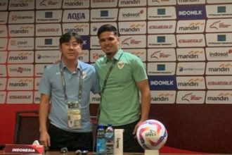 Pelatih Timnas Indonesia, Shin Tae-yong, optimis skuad Garuda dapat melaju ke babak ketiga Kualifikasi Piala Dunia 2026 Zona Asia. Ia menyatakan bahwa Indonesia memiliki peluang besar untuk maju ke fase berikutnya bersama Irak yang sudah memastikan diri.