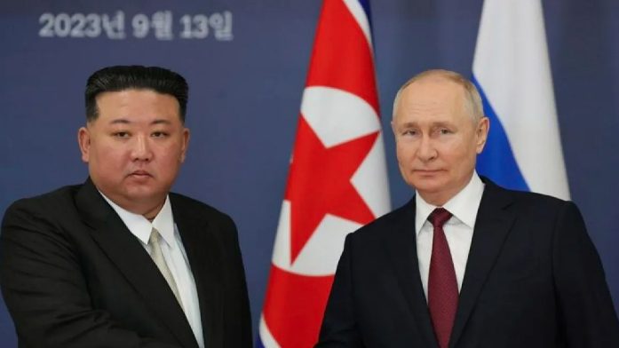 Stasiun televisi Korea Utara menayangkan kedatangan Presiden Rusia Vladimir Putin di Pyongyang pada Rabu pagi, 19 Juni 2024.
