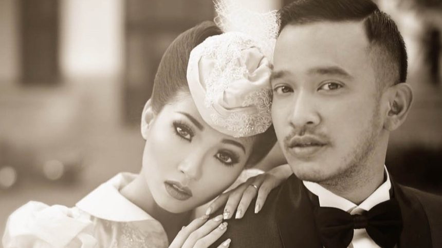 Ruben Onsu resmi mengajukan gugatan cerai terhadap istrinya, Sarwendah Tan, setelah sebelas tahun menikah.