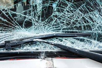 Sebuah mobil Porsche sempat terseret sejauh 150 meter setelah menabrak bagian belakang truk di Tol Dalam Kota, Jakarta. Kejadian ini terjadi karena sopir truk mengaku tidak menyadari bahwa bagian belakang truknya telah ditabrak.