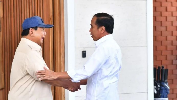 Berdasarkan survei Litbang Kompas, pengaruh Presiden Jokowi atau "Jokowi effect" diprediksi akan dominan dalam Pilkada 2024. Menurut Direktur Eksekutif Parameter Politik Indonesia, Adi Prayitno, hal ini wajar karena Jokowi masih menjabat sebagai Presiden.