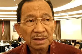 Biodata dan profil Tanri Abeng, mantan Menteri BUMN era Presiden Soeharto yang meninggal dunia pada pada Minggu, 23 Juni 2024 dini hari, di usia 82 tahun.