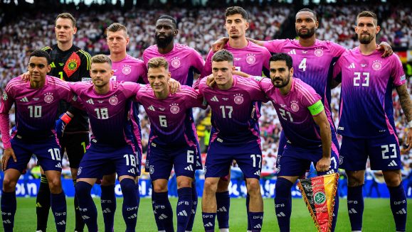 Laga penentuan juara Grup A Euro 2024 antara Swiss dan Jerman akan digelar di Deutsche Bank Park, Frankfurt, pada Senin, 24 Juni 2024, pukul 02.00 WIB. Kemenangan menjadi keharusan bagi Die Mannschaft.