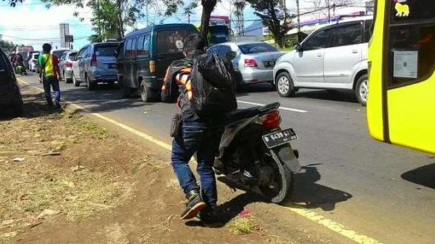 Kenali 7 Penyebab Motor Mogok. (Foto: Viva)