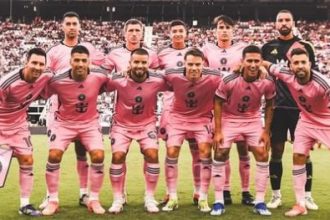 Inter Miami gagal meraih kemenangan dalam lanjutan MLS 2024. Menghadapi St. Louis City di Chase Stadium, The Flamingos harus puas dengan hasil imbang 3-3 usai jual beli serangan.