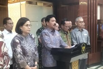 Menteri Koordinator Bidang Politik, Hukum dan HAM (Menkopolhukam) Hadi Tjahjanto menegaskan bahwa pemerintah serius menangani permasalahan peretasan Pusat Data Nasional sementara (PDNS). (Foto: Antara)