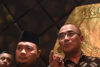 Presiden Joko Widodo belum menandatangani Keputusan Presiden (Keppres) mengenai pemberhentian Hasyim Asy'ari sebagai Ketua Komisi Pemilihan Umum (KPU).