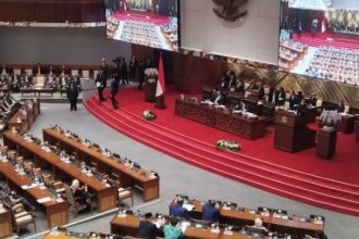 Rapat Paripurna DPR RI Ke-21 Masa Persidangan V Tahun Sidang 2023-2024, yang diadakan di Kompleks Parlemen, Jakarta, pada Selasa, 9 Juli 2024