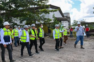 Ketua Tim Kunsfik Komisi VII DPR RI, Mukhtarudin, menilai PT Kapuas Prima Coal (KPC) merupakan industri pionir yang merupakan pabrik smelter seng pertama di Indonesia. (Foto: DPR RI)