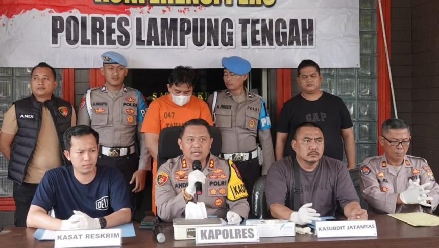 Seorang anggota DPRD Lampung Tengah bernama Muhammad Saleh Mukadam (MSM) (42) telah ditetapkan sebagai tersangka dalam kasus penembakan yang menyebabkan seorang warga tewas.