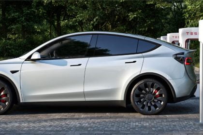 Tesla Bakal Jadi Mobil Dinas Pemerintah China. (Foto: Tesla Model Y/Tesla)