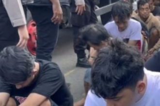 Gerebek Kampung Bahari Jakut, 31 Orang Ditangkap hingga Sita Sabu 103 Gram