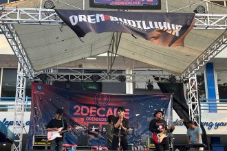 Komunitas Oren Budi Luhur Gelar Smoke Are Fest, Rayakan 2 Dekade Eksistensi. (Foto: Band Sukit sebagai bintang tamu dalam acara Smoke Are Fest oleh komunitas Oren Budi Luhur)