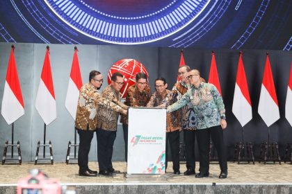 Acara peringatan 47 Tahun diaktifkannya kembali Pasar Modal Indonesia dengan tema "Terpercaya, Inklusif, Menuju Indonesia Emas" di Jakarta, Senin (12/8). (Inversi/Dok OJK)