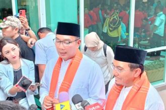 Ridwan Kamil juga mengungkapkan bahwa singkatan nama pasangan mereka adalah "Ridho", yang berasal dari gabungan nama Ridwan dan Suswono, sekaligus melambangkan harapan mereka akan ridho Allah.