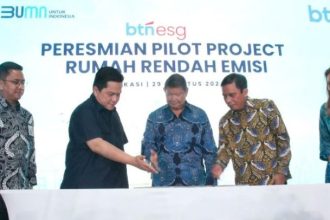 Menteri BUMN menambahkan bahwa kehadiran BUMN dalam pembangunan perumahan yang dibangun dengan prinsip rendah emisi ini diharapkan menjadi model untuk pembangunan masa depan.