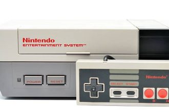 Pengunjung museum ini akan dibawa dalam perjalanan nostalgia menyusuri sejarah panjang Nintendo. Museum ini didirikan di atas lahan bekas pabrik kartu bermain Nintendo, yang menambah nilai historisnya.