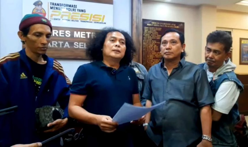 Pengacara Deolipa Yumara bersama Aliansi Jurnalis Video (AJV)