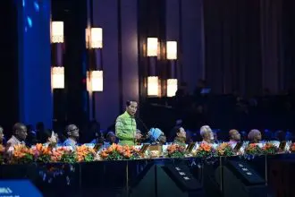 Pernyataan Jokowi ini menjadi titik tolak forum untuk mencari solusi kolektif dan inovatif guna menghadapi tantangan global dan mencapai kemajuan yang lebih merata.