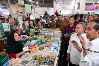 "Tentu akan ada rapat dengan menteri, menerima tamu-tamu, serta bertemu beberapa investor yang akan berinvestasi," jelasnya.