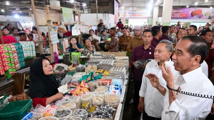 "Tentu akan ada rapat dengan menteri, menerima tamu-tamu, serta bertemu beberapa investor yang akan berinvestasi," jelasnya.