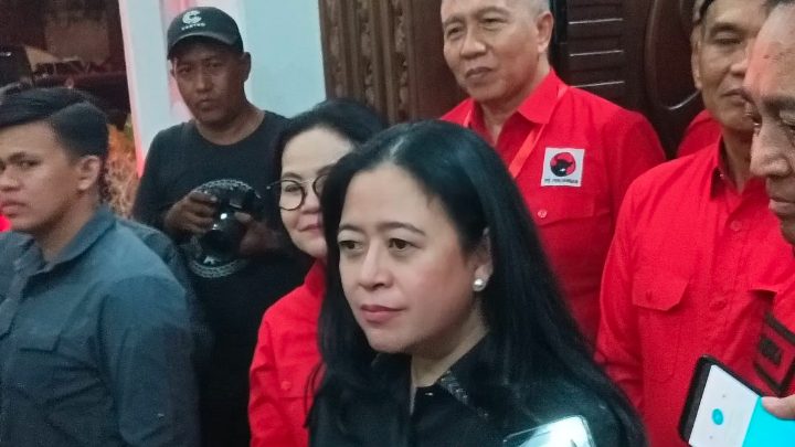 “Kan saya juga sering ketemu Prabowo di acara-acara Prabowo. Jadi, ya, selalu berkomunikasi, selalu bersilaturahmi,” tambahnya.