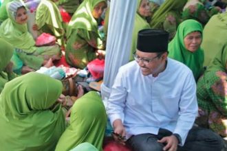 Karir Gus Ipul di pemerintahan sudah panjang. Ia pernah menjadi Wakil Gubernur Jawa Timur dari 2009 hingga 2019, dan Menteri Pembangunan Daerah Tertinggal Indonesia pada 2004-2007.