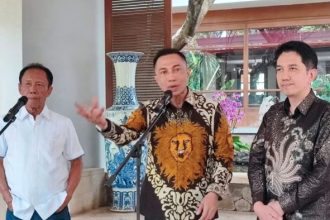 "'Sharing' (berbagi) pengalaman saat memimpin Jakarta dua periode (1997-2002 dan 2002-2007) seperti apa," ungkap Sutiyoso setelah pertemuannya dengan Dharma-Kun di kediamannya di Jalan Raya Kalimanggis, Bekasi, Jawa Barat, Selasa, 17 September 2024.