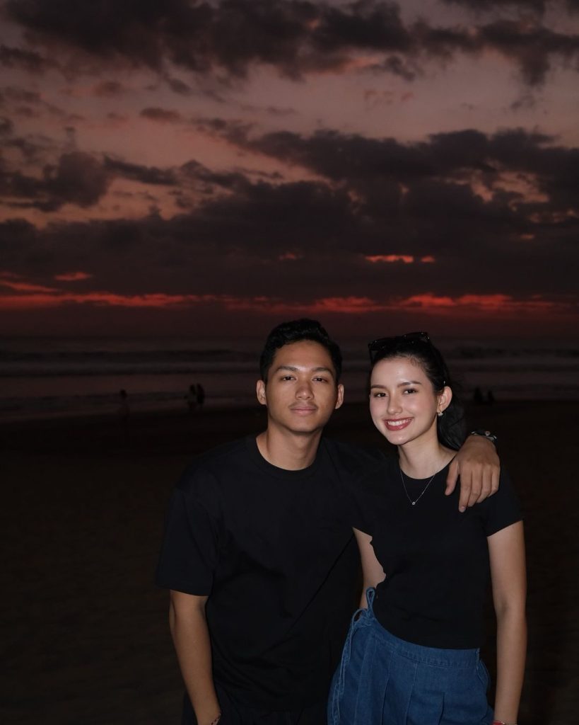 Azriel Hermansyah dan Sarah Menzel