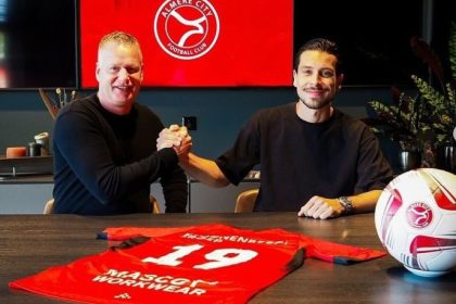 Thom Haye Gabung di Almere City FC