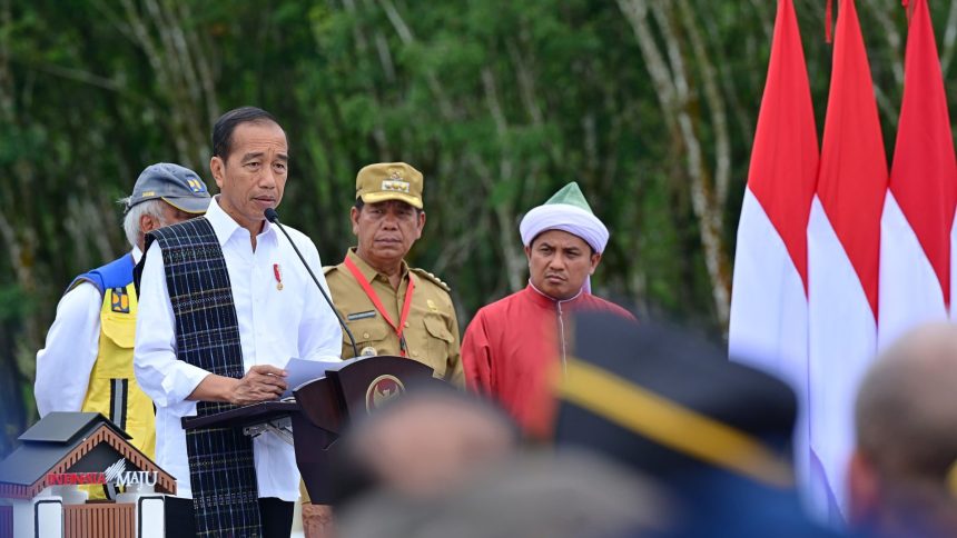 "Alhamdulillah pada pagi hari ini, segera akan kita resmikan Jalan Tol Ruas Binjai-Langsa (Seksi 2 Stabat – Tanjung Pura) yang dibangun sejak tahun 2020 sepanjang 26,2 km dengan anggaran biaya Rp11,6 triliun," kata Jokowi.