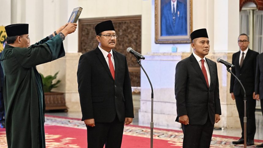 “Intinya adalah BNPT sebagai koordinator untuk menyinergikan kementerian/lembaga untuk sama-sama melakukan pencegahan supaya kondisi penanggulangan terorisme ini berjalan dengan baik,” ungkap Eddy.