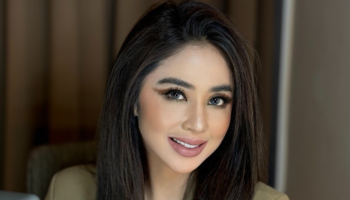 Dewi Perssik