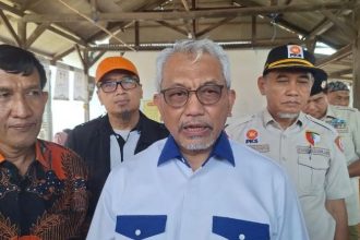 Dikutip dari Antara, Syaikhu menekankan pentingnya peran aktif pemerintah daerah dan provinsi dalam mendukung upaya ini, termasuk melalui edukasi bagi para petani dan dukungan penyediaan pupuk yang memadai.