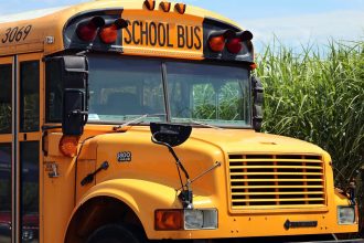 Ilustrasi bus sekolah di Bantul. (FOTO: Pixabay).