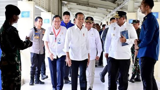 "Semoga kita terus diberi kekuatan untuk meneladani akhlak mulia beliau," lanjutnya.