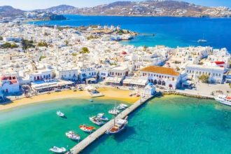 Pulau Mykonos di Yunani. (FOTO: depositphotos).