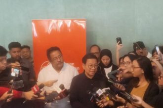 "Maka untuk itu saya dan bang Doel selama ini keliling telah berdiskusi dengan mantan gubernur mulai bang Foke, bang Yos, pak Ahok, mas Anies ketemu di CFD, dan juga para tokoh yang ada, mulai pak JK, pak SBY, bu Mega, dan tokoh-tokoh lain," jelasnya.