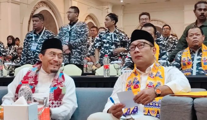 "Melayani dengan adil semua golongan agama," ungkap Ridwan Kamil.