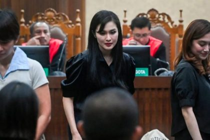 Menurut Sandra, Harvey bukanlah pengusaha timah, melainkan pengusaha batu bara yang menjalankan bisnis di Kalimantan Timur, bukan di Bangka Belitung, yang menjadi lokasi dugaan korupsi ini.