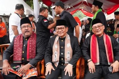 Cyril Raoul Hakim, atau yang akrab disapa Chico Hakim, selaku juru bicara tim pemenangan Pramono Anung-Rano Karno, merespons hasil survei tersebut dengan menekankan bahwa survei hanyalah salah satu variabel yang mereka gunakan sebagai acuan.