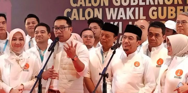 Hasil survei LSI yang dilakukan pada 6-12 September 2024 menunjukkan tren serupa. RK-Suswono memimpin dengan elektabilitas 51,8 persen, sementara Pramono Anung-Rano Karno berada di posisi kedua dengan 28,4 persen. Posisi ketiga masih diisi oleh Dharma Pongrekun-Kun Wardhana dengan elektabilitas sebesar 3,2 persen.