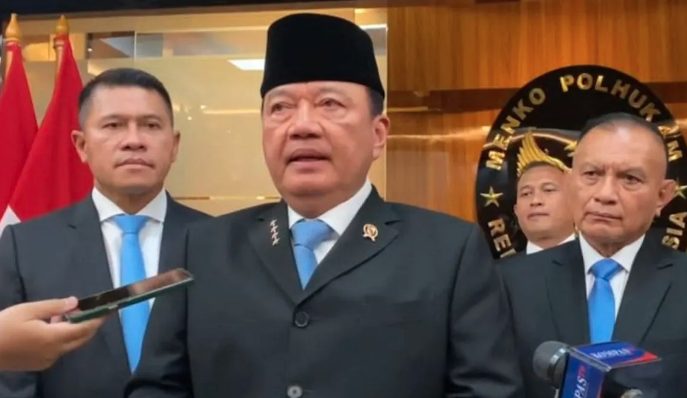 Selain penyelundupan, judi online juga menjadi prioritas yang akan ditangani oleh Menko Polkam. Budi Gunawan menilai bahwa judi online telah menciptakan kerugian ekonomi yang besar, terutama bagi masyarakat kecil. Praktek ini membuat banyak orang terlilit utang, bahkan jatuh miskin, terutama karena mereka kerap terjerat pinjaman online akibat kecanduan berjudi.