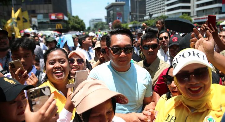 Komitmen Ridwan Kamil ini didukung oleh banyak elemen masyarakat, termasuk Komunitas Batak Marbisuk yang telah menyatakan dukungan penuh kepada pasangan Ridwan Kamil-Suswono dalam Pilkada Jakarta 2024.