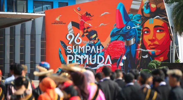 Dito menegaskan bahwa peringatan Hari Sumpah Pemuda tahun ini harus menjadi simbol penyatuan semangat. "Peluncuran logo dan tema ini bukan sekadar simbol, tetapi nyala api semangat yang akan membakar jiwa pemuda Indonesia menuju masa depan emas! Bersama, kita akan melangkah lebih jauh, lebih tinggi, demi Indonesia Raya," ujarnya penuh semangat.